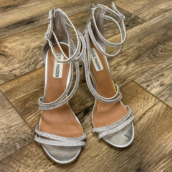 Steve Madden Silver Rhinestone Heels - Picture 1 of 3
